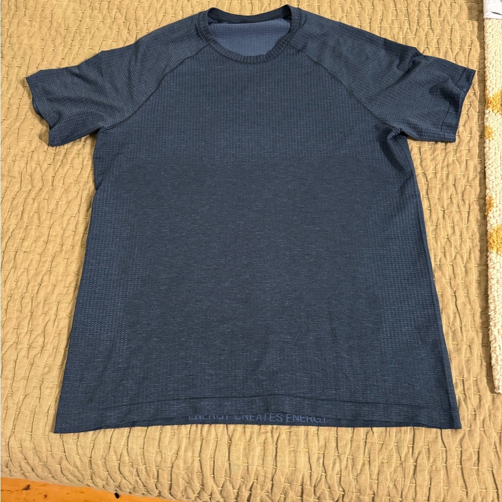 Men's Lululemon Metal Vent Tech Short Sleeve Shirt, Size Medium